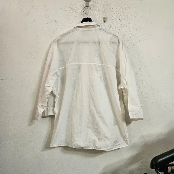[BUNJANG] Zara White Floral Embroidered Shirt / 자라 화이트 플라워 자수 셔츠