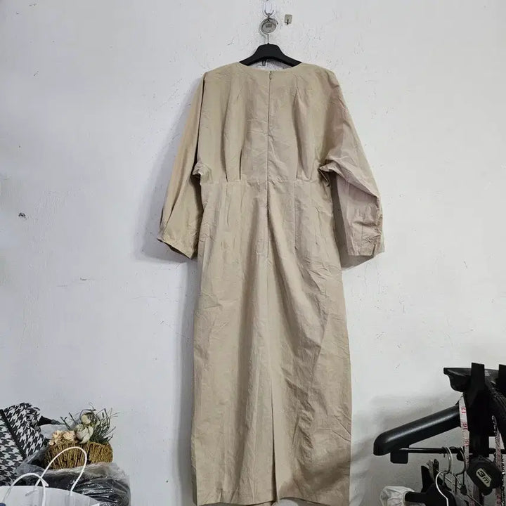 [BUNJANG] Beige Long Dress 7/8 Sleeve / 베이지 롱 원피스 7부 소매