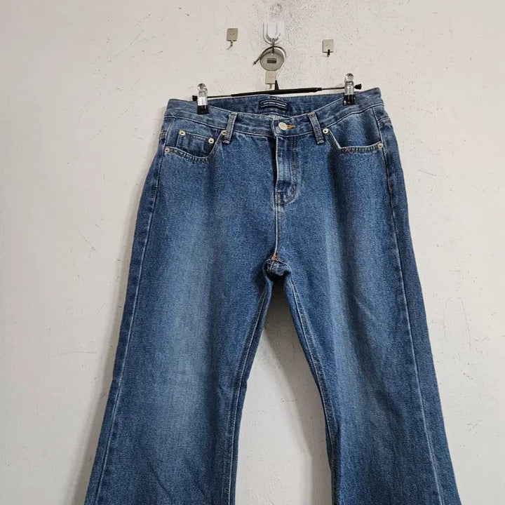 [BUNJANG] Vintage Cut-off Bootcut Denim Pants / 빈티지 컷오프 부츠컷 데님 팬츠