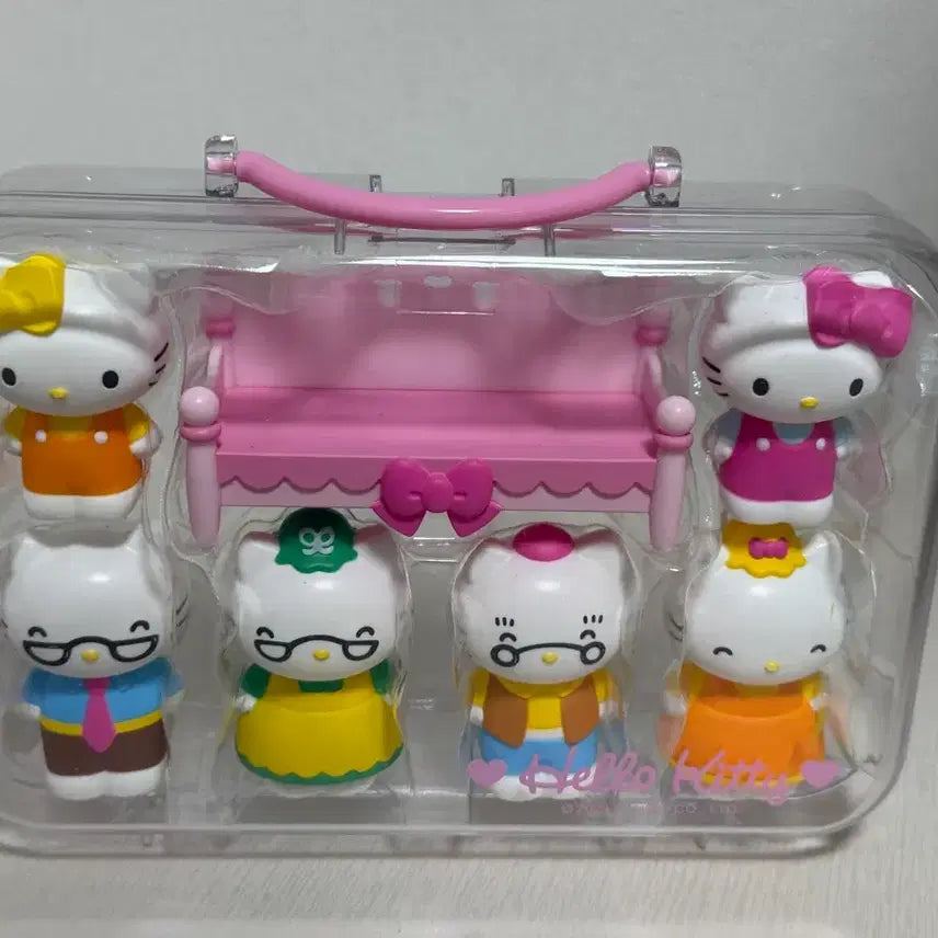[BUNJANG] Sanrio Hello Kitty Figure Set with Bed / 산리오 키티 피규어