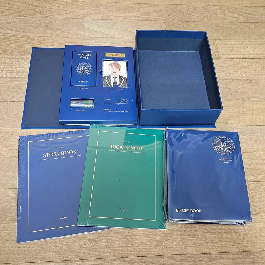 [BUNJANG] Kang Daniel DANITY 1st Fanclub Kit / 강다니엘 팬클럽 DANITY 1기 키트