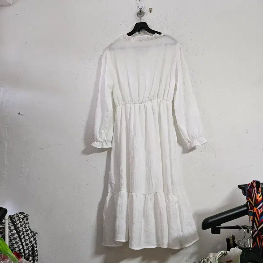 [BUNJANG] White Long Sleeve Shirring Frill Dress / 화이트 롱 원피스 긴팔 셔링프릴