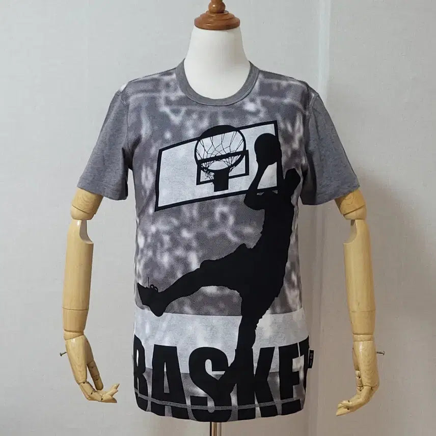 [BUNJANG] Dolce &amp; Gabbana Short Sleeve T-Shirt / 돌체앤가바나 반팔티셔츠 95