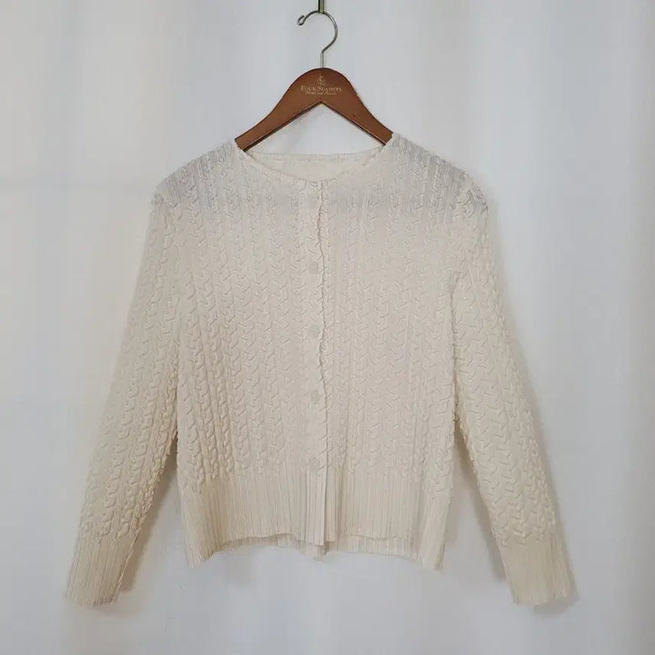 [BUNJANG] DAOL Pleats Outer (Free Size) / 플리츠 DAOL 플리츠아우터 free