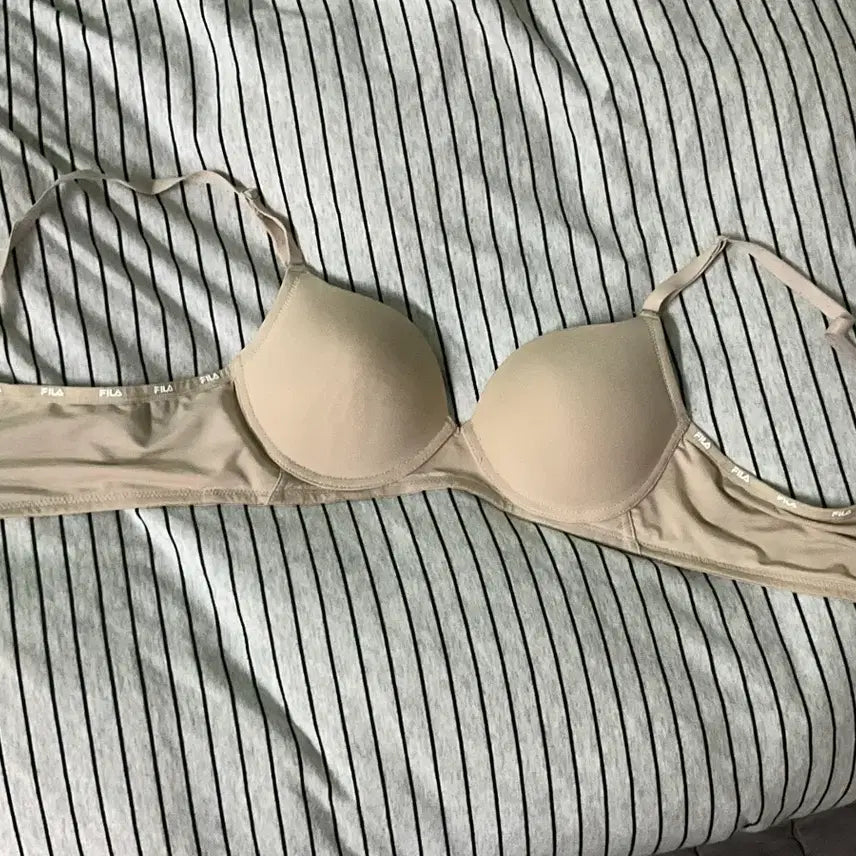 [SOLD OUT] *브라 브래지어* 필라 에센셜 클래식 노와이어 브라 80A 여자속옷