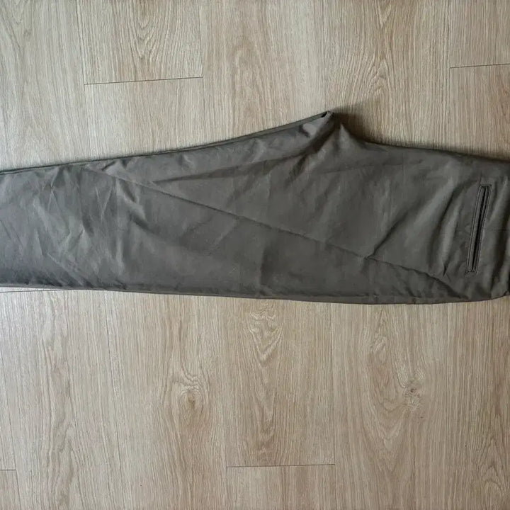 [BUNJANG] Behavior Olive Beige Slacks / [비헤비어] 올리브 베이지 슬랙스