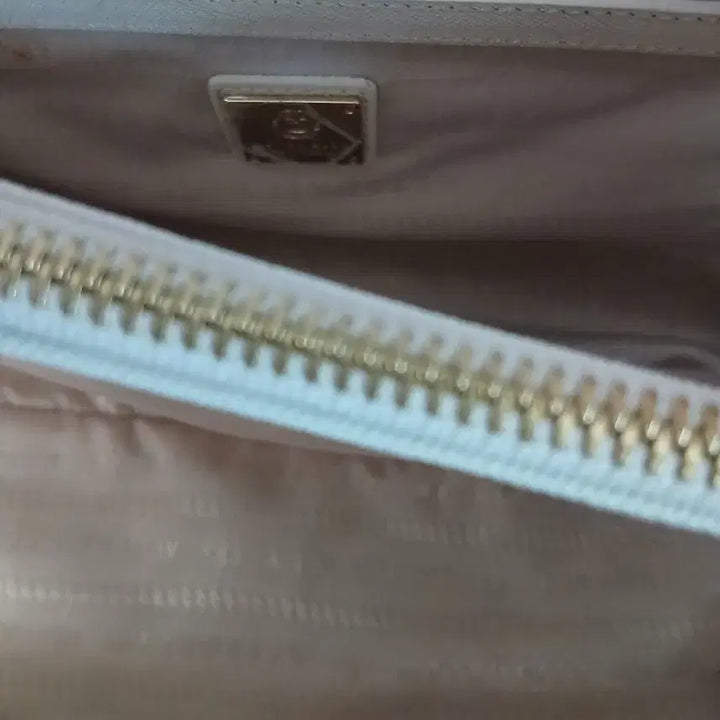 [BUNJANG] Metrociti Ivory/Black Tote Bag / 메트로시티 아이보리/블랙 토트백