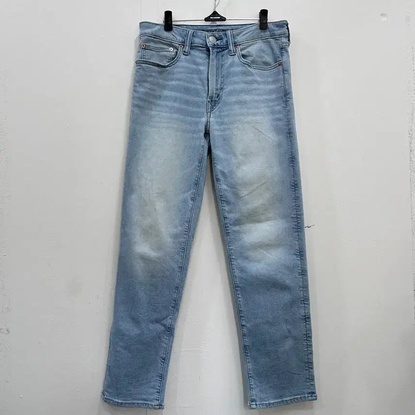 [BUNJANG] American Eagle Airflex Straight Denim Pants Light Wash / [29-30] 아메리칸이글 연청 에어플렉스 스트레이트 데님 팬츠 청바지