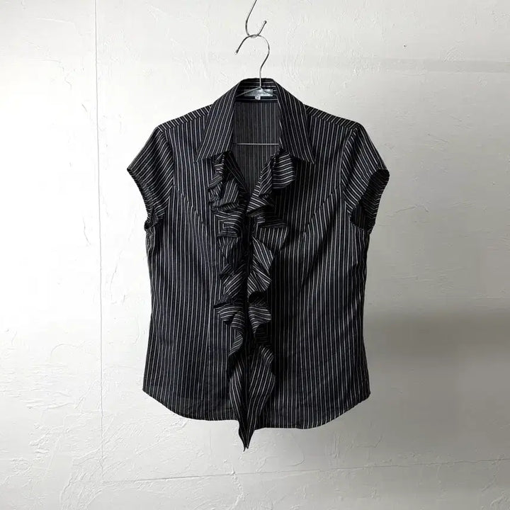 [SOLD OUT] Naracamic 스트라이프 러플 셔츠