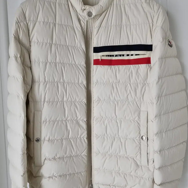[BUNJANG] Moncler Yerres Lightweight Padded Jacket Cream Size 4 / 백화점판 몽클레어 예레스 경량 패딩 크림 4사이즈