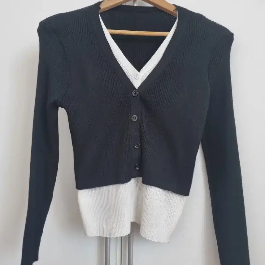 [BUNJANG] V-Neck Layered Cardigan / 레이어드 가디건