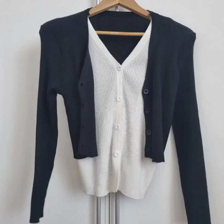[BUNJANG] V-Neck Layered Cardigan / 레이어드 가디건