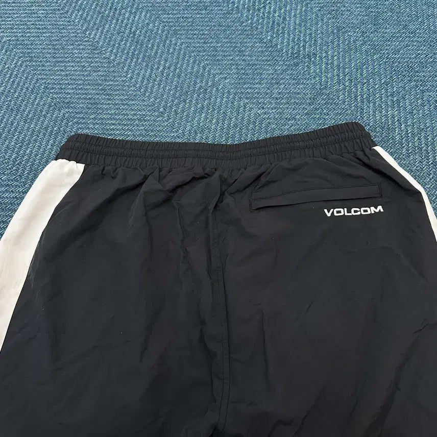 [BUNJANG] Volcom Nylon Jogger Pants - Size L / [L] 볼컴 나일론 조거 팬츠 만원샵