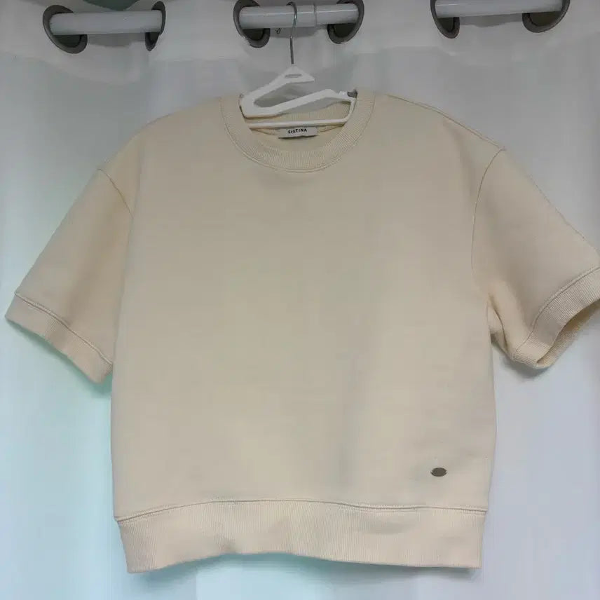 [BUNJANG] Sistina Half-Sleeve Sweatshirt Cream / 시스티나 반팔 맨투맨 새상품