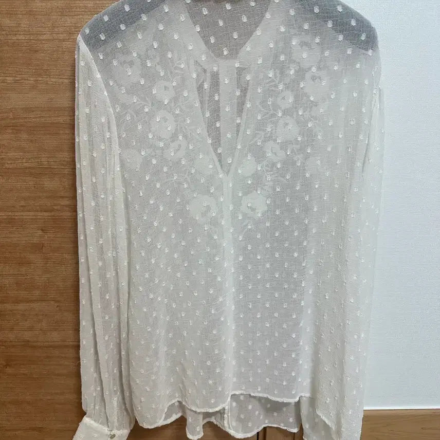 [BUNJANG] Zara Blouse Ivory Size M / 자라 블라우스