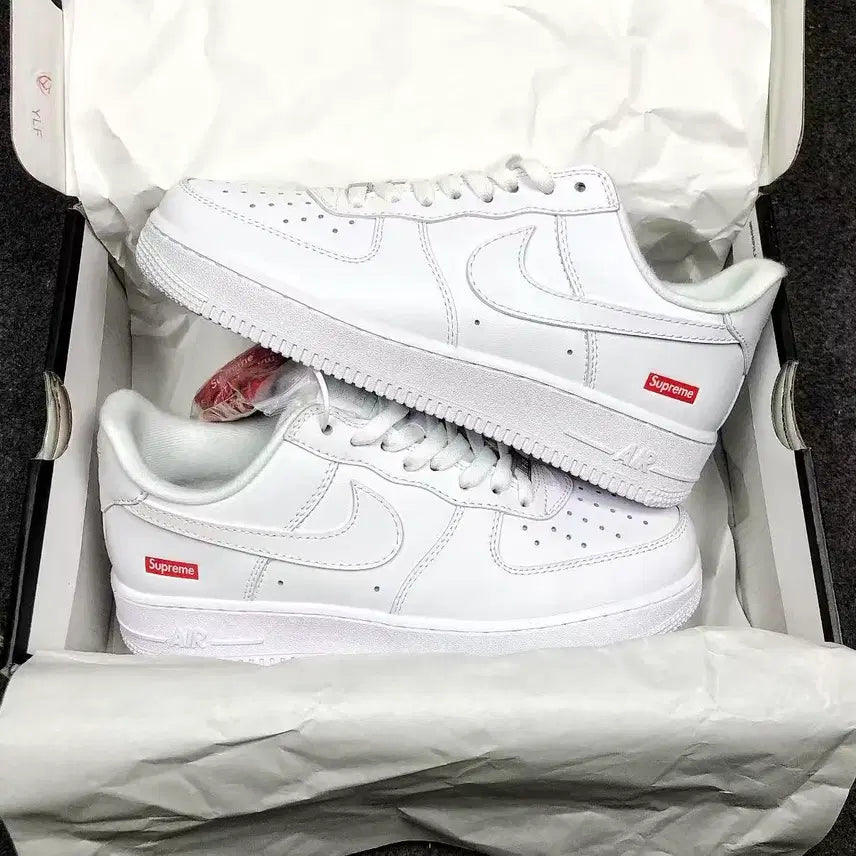 [BUNJANG] Nike x Supreme Air Force 1 Low White (280mm) / 나이키 x 슈프림 에어포스 1 로우 화이트 280MM