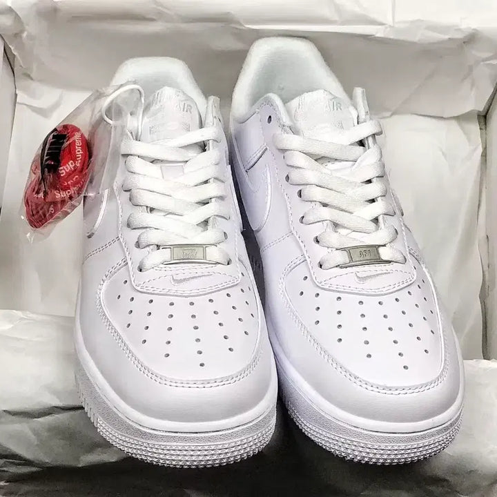 [BUNJANG] Nike x Supreme Air Force 1 Low White (280mm) / 나이키 x 슈프림 에어포스 1 로우 화이트 280MM