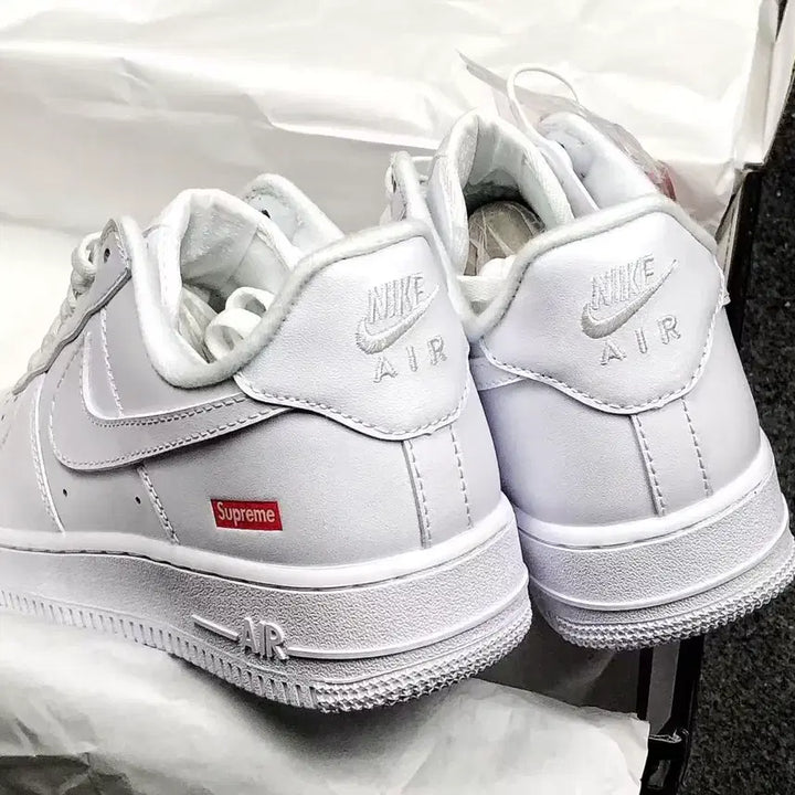[BUNJANG] Nike x Supreme Air Force 1 Low White (280mm) / 나이키 x 슈프림 에어포스 1 로우 화이트 280MM