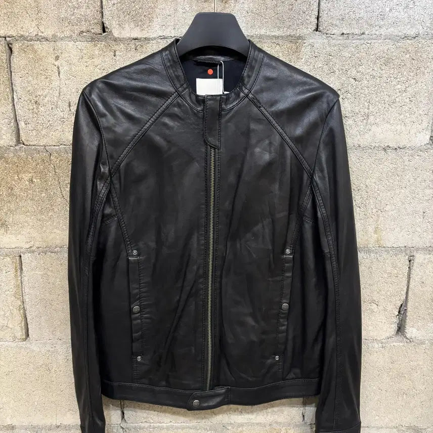 [SOLD OUT] 디젤 미니멀 레더 자켓