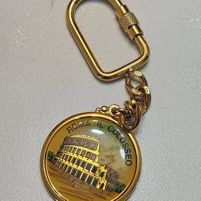 [BUNJANG] Colosseum Gold Keyring / 로마 콜로세움 금색 키링 열쇠고리