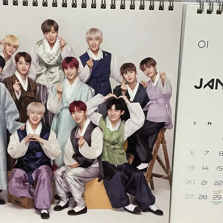 [BUNJANG] Wanna One 2017 Calendar / 워너원 달력