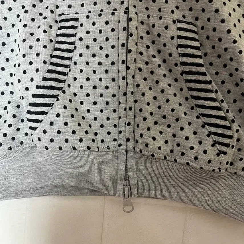[BUNJANG] Spins Dot Short Sleeve Hoodie / 스핀즈 도트 반팔 후디