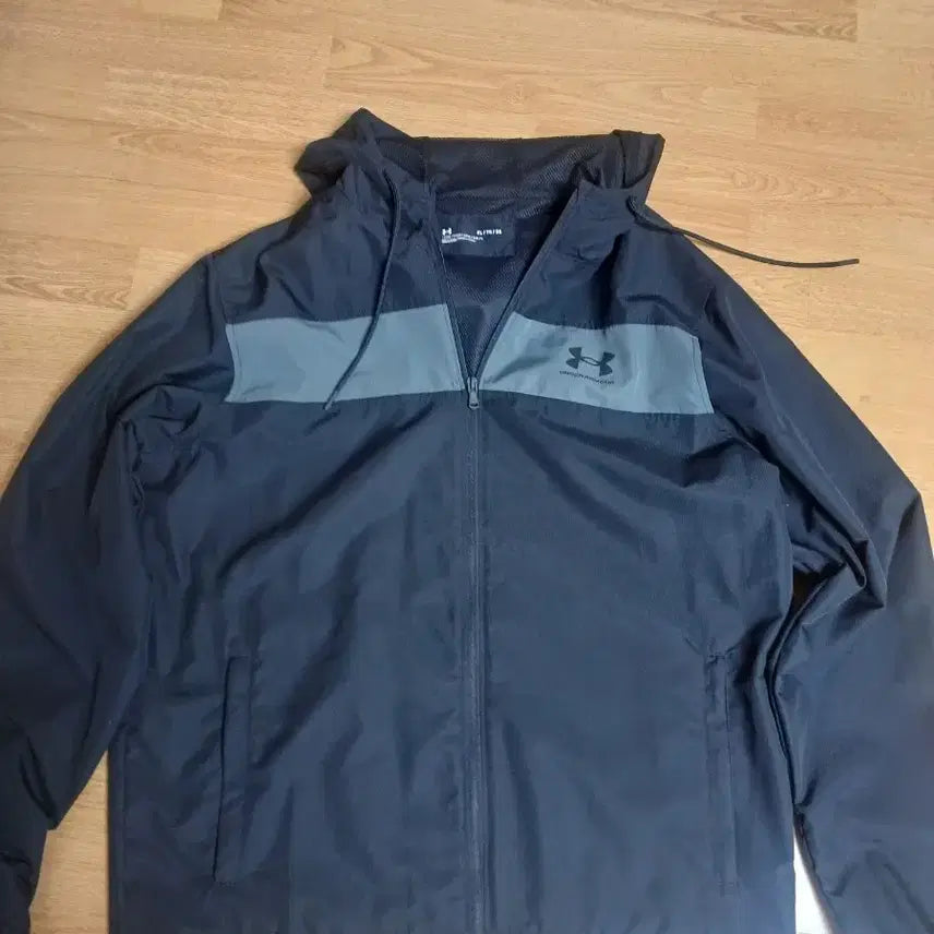 [BUNJANG] Under Armour Windbreaker Jumper XL / 언더아머 바람막이점퍼 xl사이즈