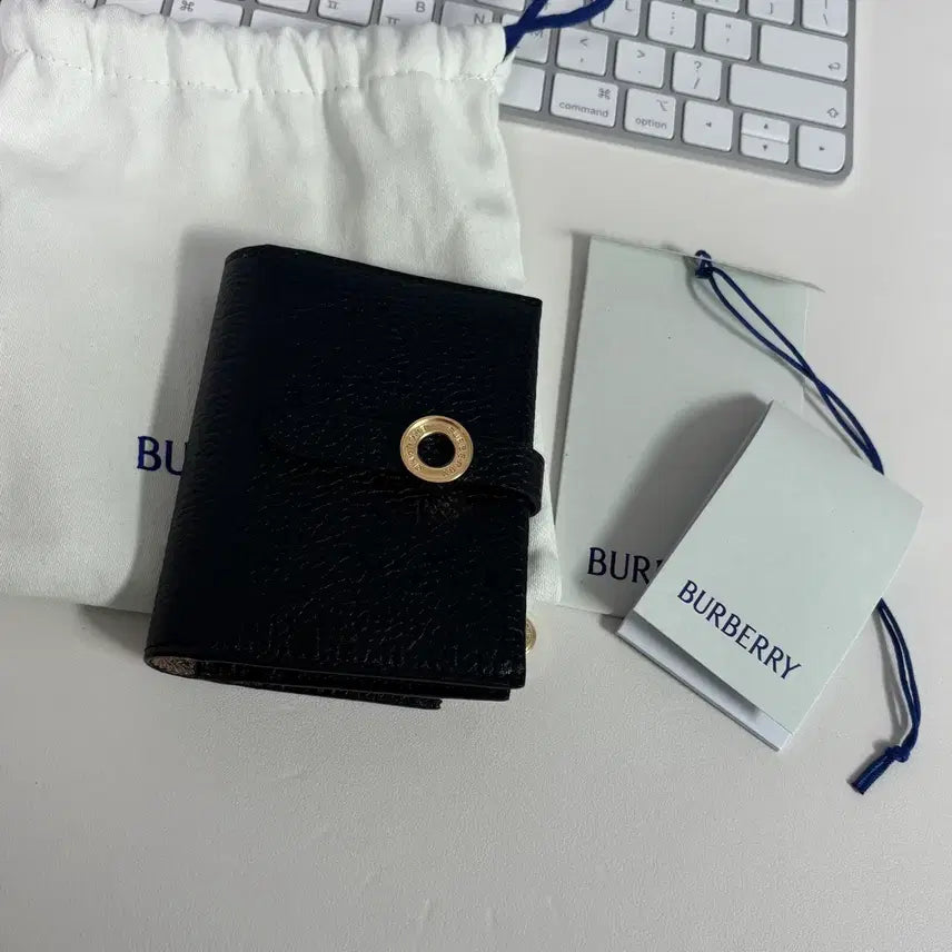[BUNJANG] Burberry Leather Bifold Wallet / 버버리 반지갑 정품 새상품