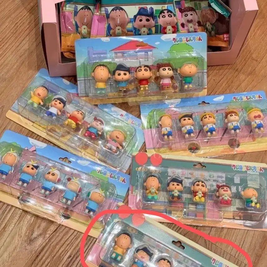 [BUNJANG] Crayon Shin-chan 5-Member Figurines / 짱구 5인조 랜덤피규어 확정 판매합니다