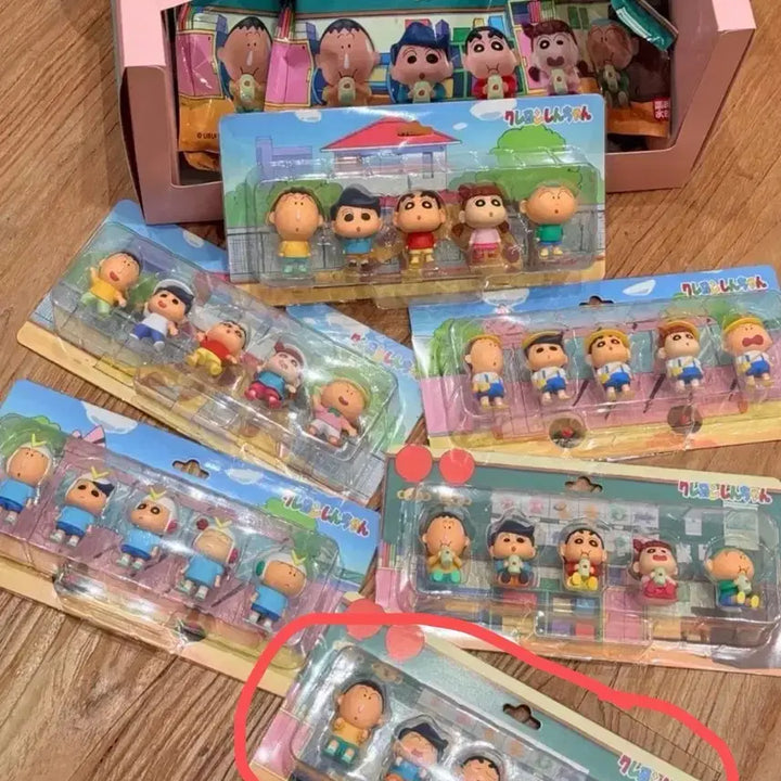 [BUNJANG] Crayon Shin-chan 5-Member Figurines / 짱구 5인조 랜덤피규어 확정 판매합니다