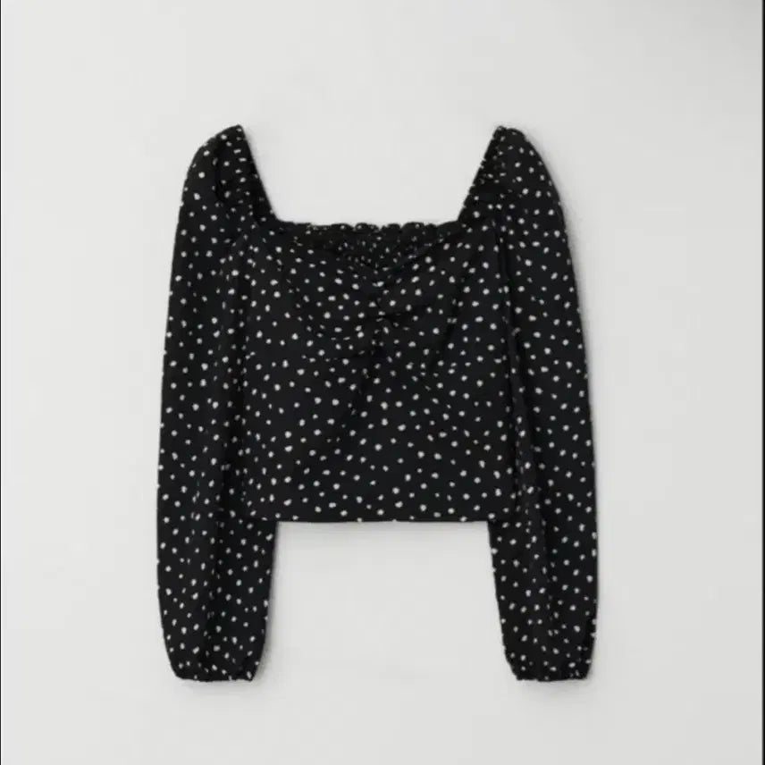 [SOLD OUT] 제니오 도트 블라우스