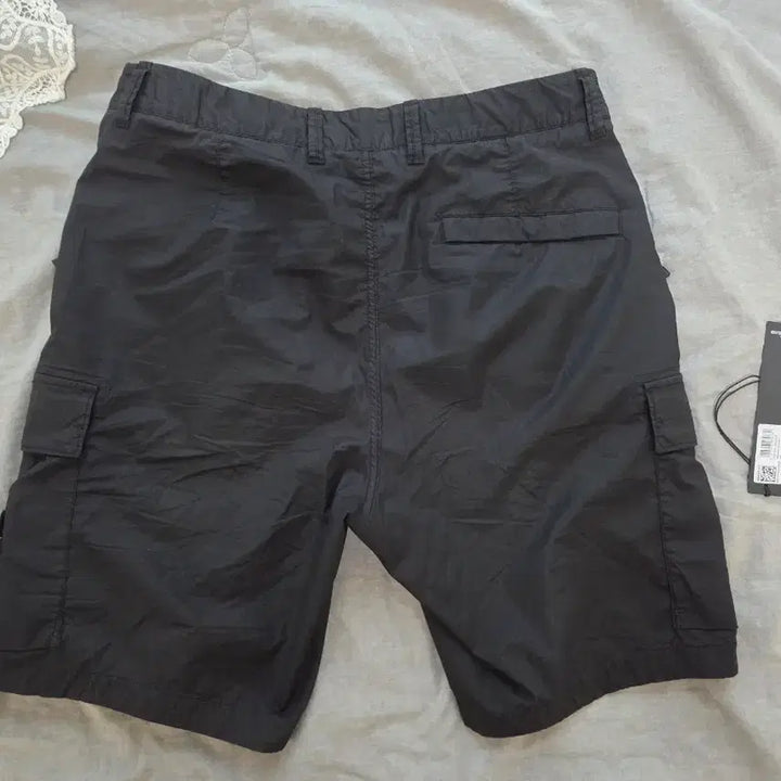 [BUNJANG] Stone Island Cargo Shorts Black / 스톤아일랜드 카고 반바지 블랙