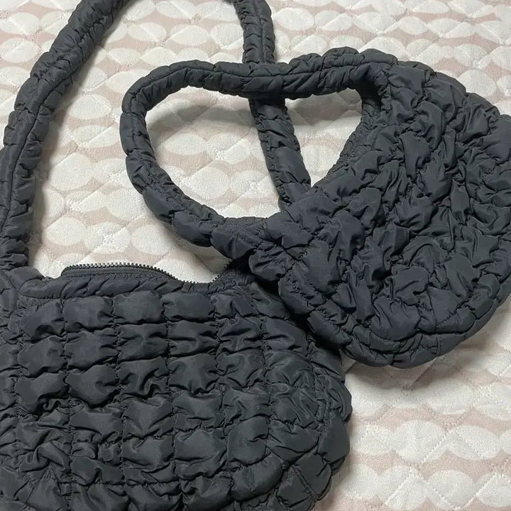[BUNJANG] COS Quilted Mini Bag / Messenger Bag - Black / COS 코스 퀼티드 미니백 / 메신저백 블랙