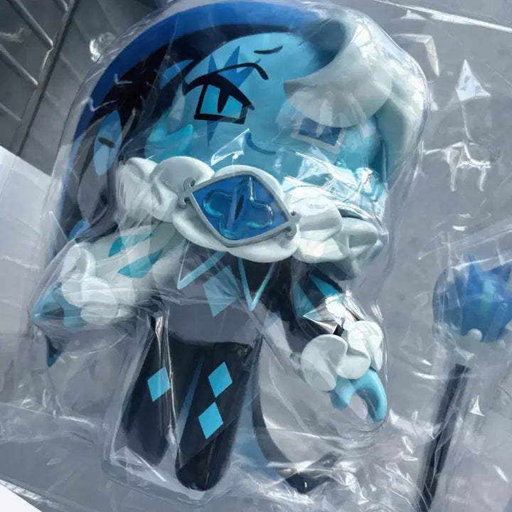 [BUNJANG] Cookie Run Kingdom Shadow Milk Cookie Medium Action Figure (Sealed) / 쿠키런 쉐도우밀크 쿠키 중형 액션 피규어 미개봉 새상품