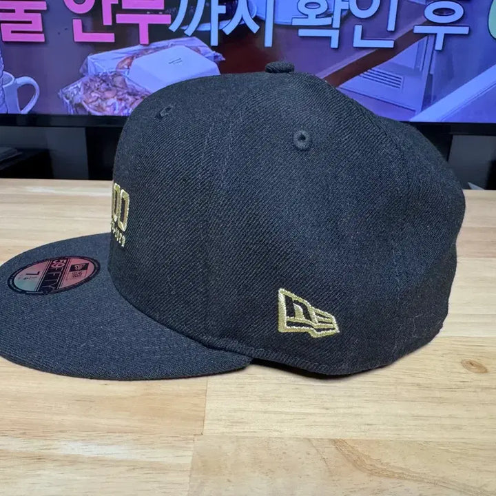 [SOLD OUT] 마지막가격내림) 뉴에라 100주년 스냅백 팝니다