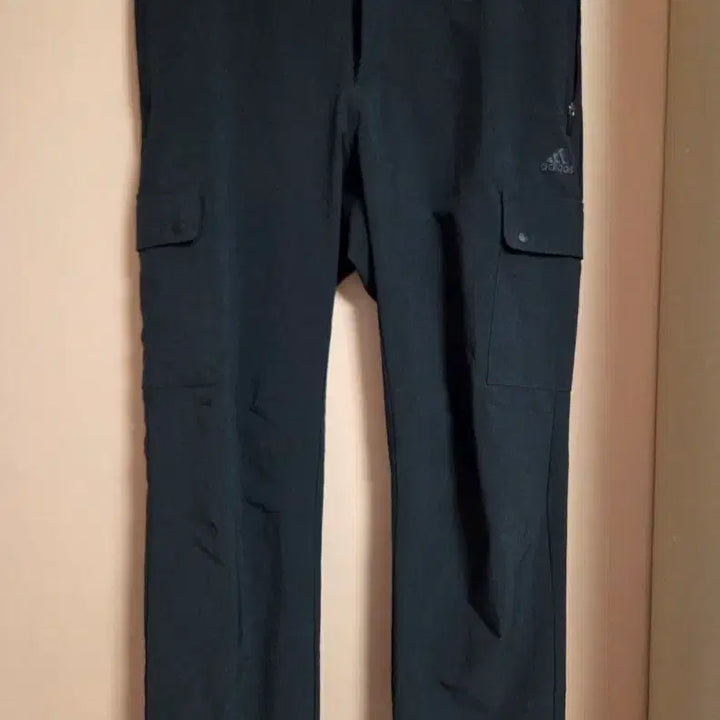[BUNJANG] Adidas Black Cargo Pants / 아디다스 블랙 카고 팬츠