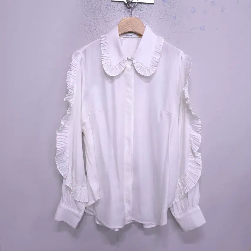 [BUNJANG] By Flow Frill Blouse Ivory / By Flow) 바이플로우 거의새거 프릴 블라우스 -F