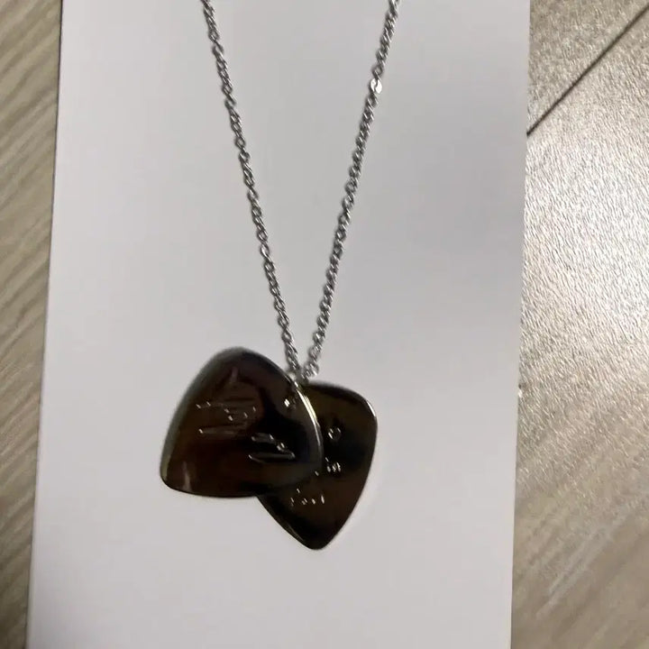 [SOLD OUT] 데이식스 성진 기타 피크 목걸이