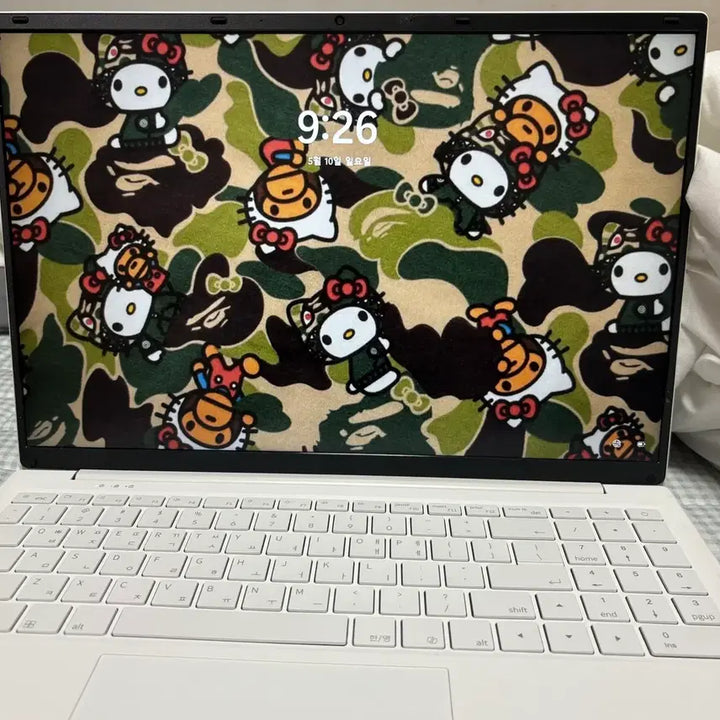 [SOLD OUT] 베이직스 베이직북 16