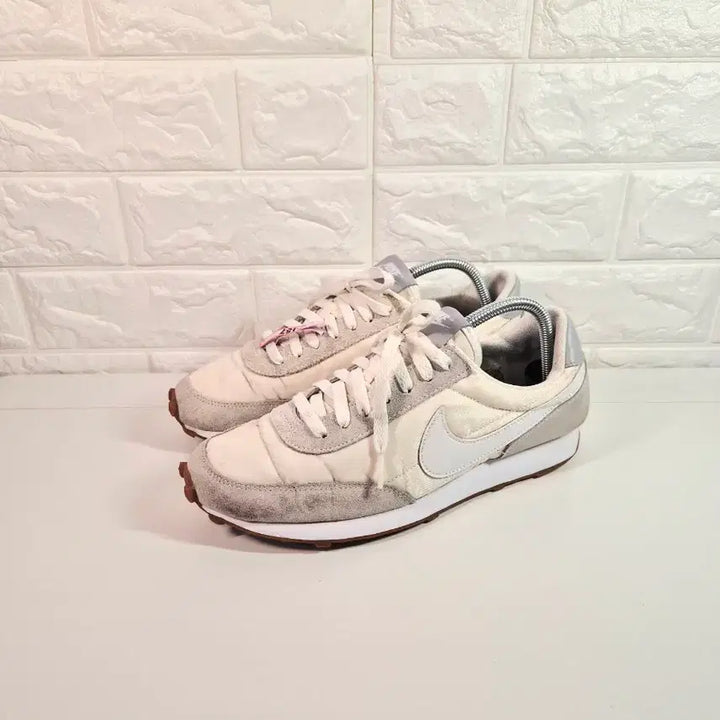 [BUNJANG] Nike Daybreak Summit White Sneakers (265mm) / 나이키 265 데이브레이크 써밋 화이트(세탁완료)
