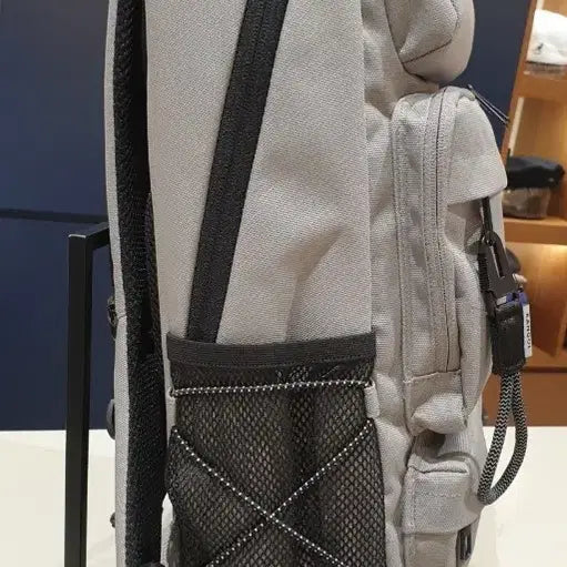 [BUNJANG] Kangol Glamping Medium Backpack Gray / 캉골 글램핑 미디엄 백팩 회색 가방[새제품]