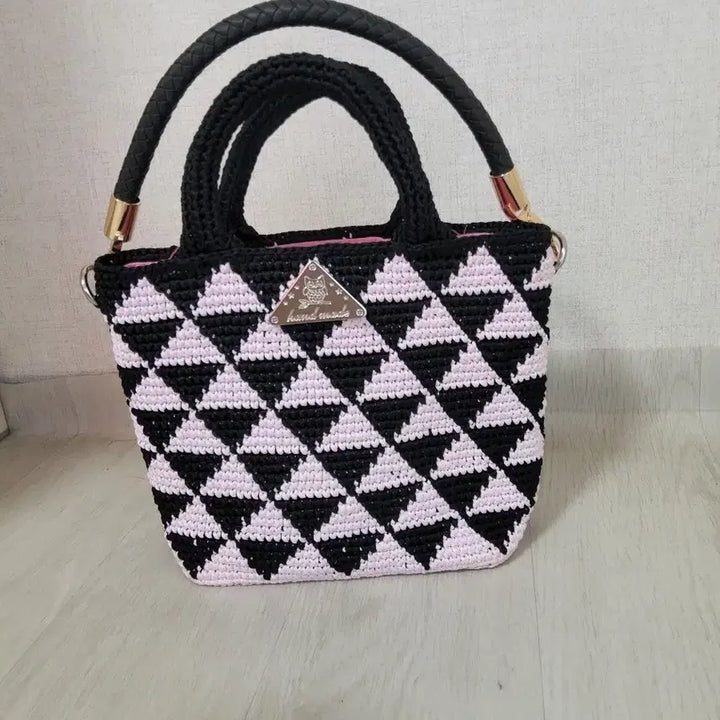 [BUNJANG] Prada Style Patterned Tote Bag / 프라다식 패턴백