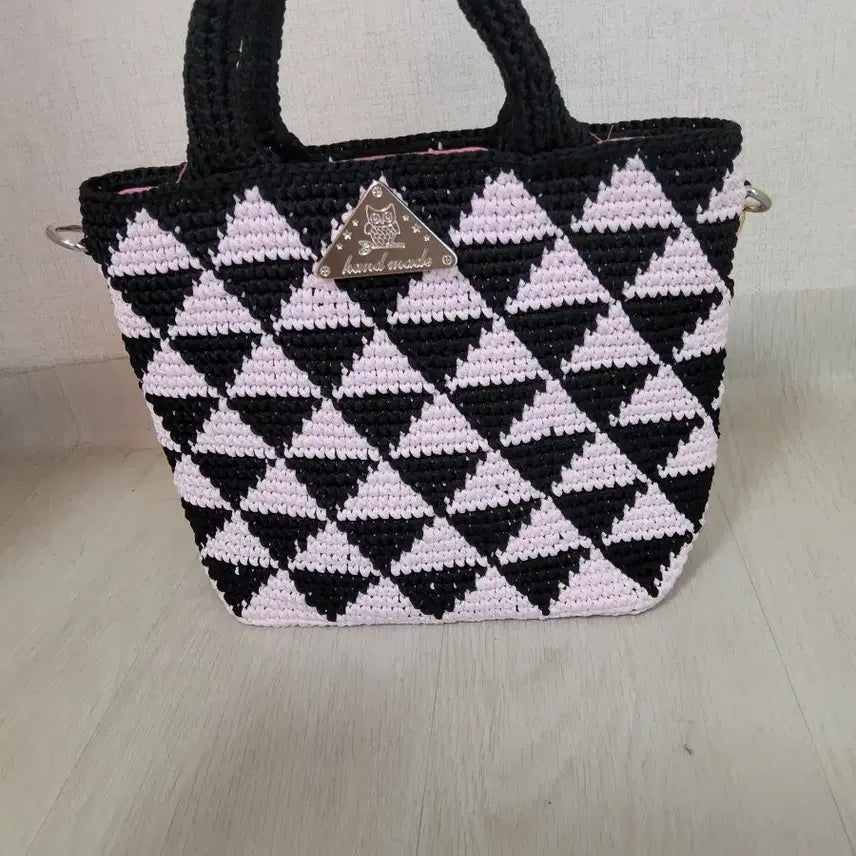 [BUNJANG] Prada Style Patterned Tote Bag / 프라다식 패턴백