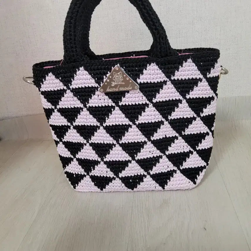 [BUNJANG] Prada Style Patterned Tote Bag / 프라다식 패턴백