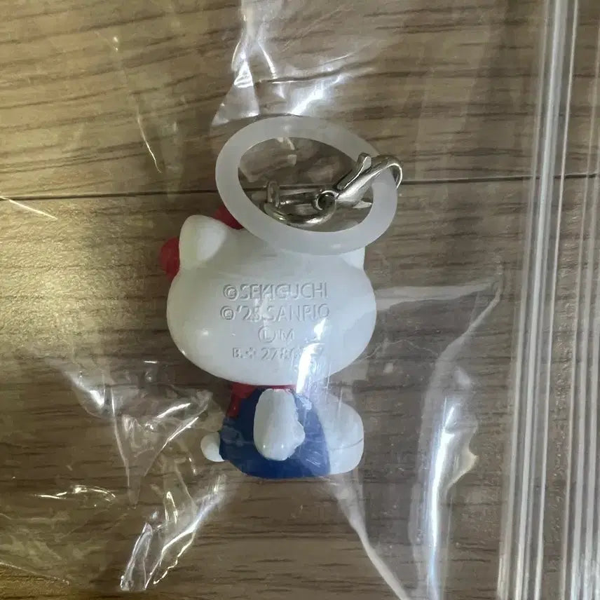 [SOLD OUT] 헬로키티 몬치치 메지루시