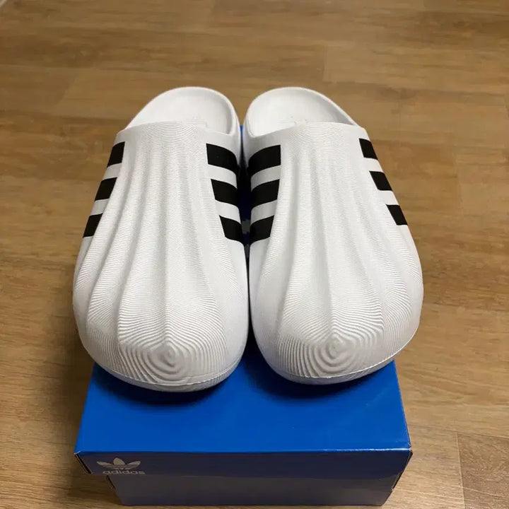 [BUNJANG] Adidas Adifom Superstar Mule Cloud White 275 / 아디다스 아디폼 슈퍼스타 뮬 클라우드 슬리퍼 화이트 275