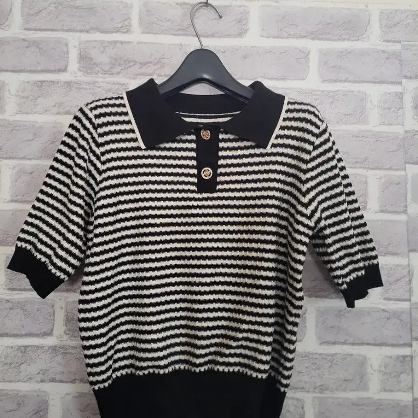 [BUNJANG] Black Stripe Short Sleeve Knit Polo / 블랙 스트라이프 반팔카라니트/알뜰한여우