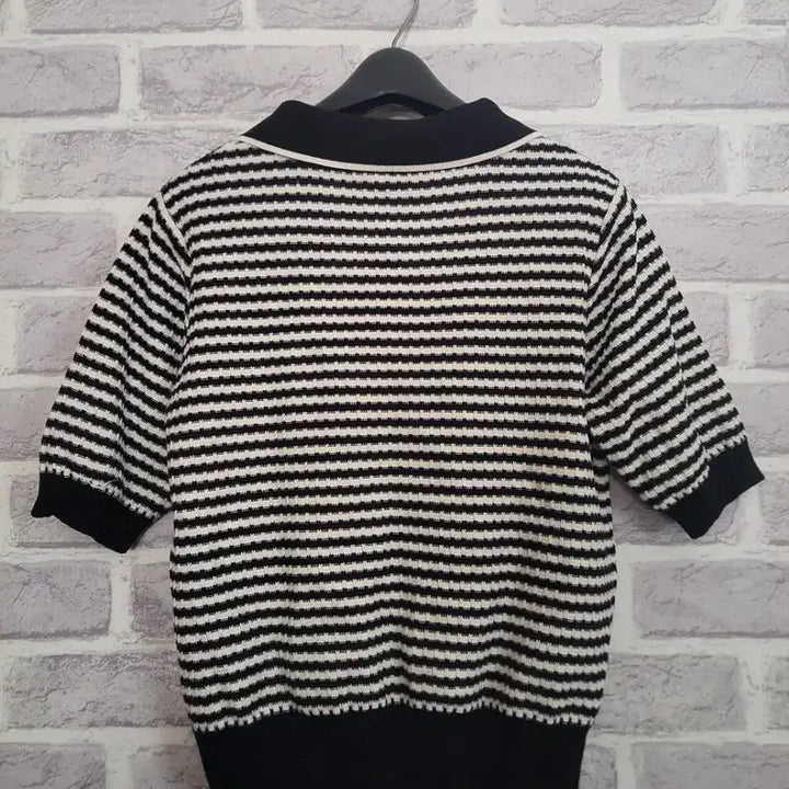 [BUNJANG] Black Stripe Short Sleeve Knit Polo / 블랙 스트라이프 반팔카라니트/알뜰한여우