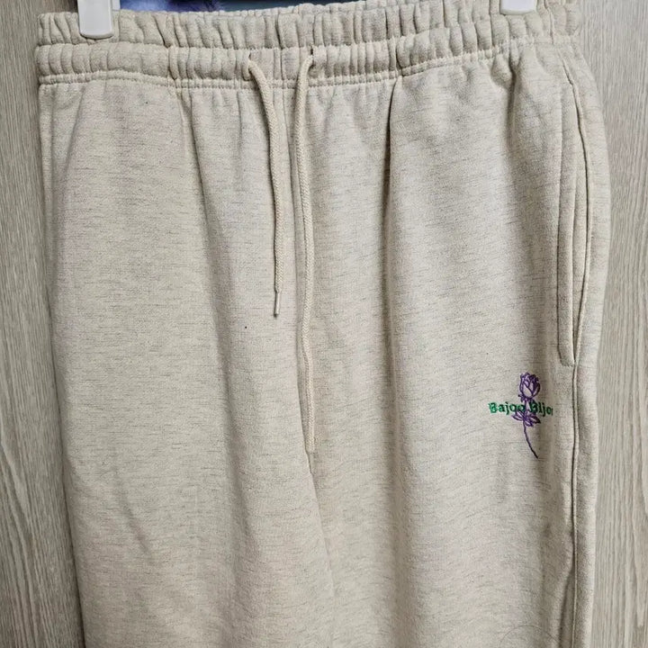 [BUNJANG] BAJUVIJU Training Pants / 바쥬비쥬 트레이닝 바지 (츄리닝) 새상품