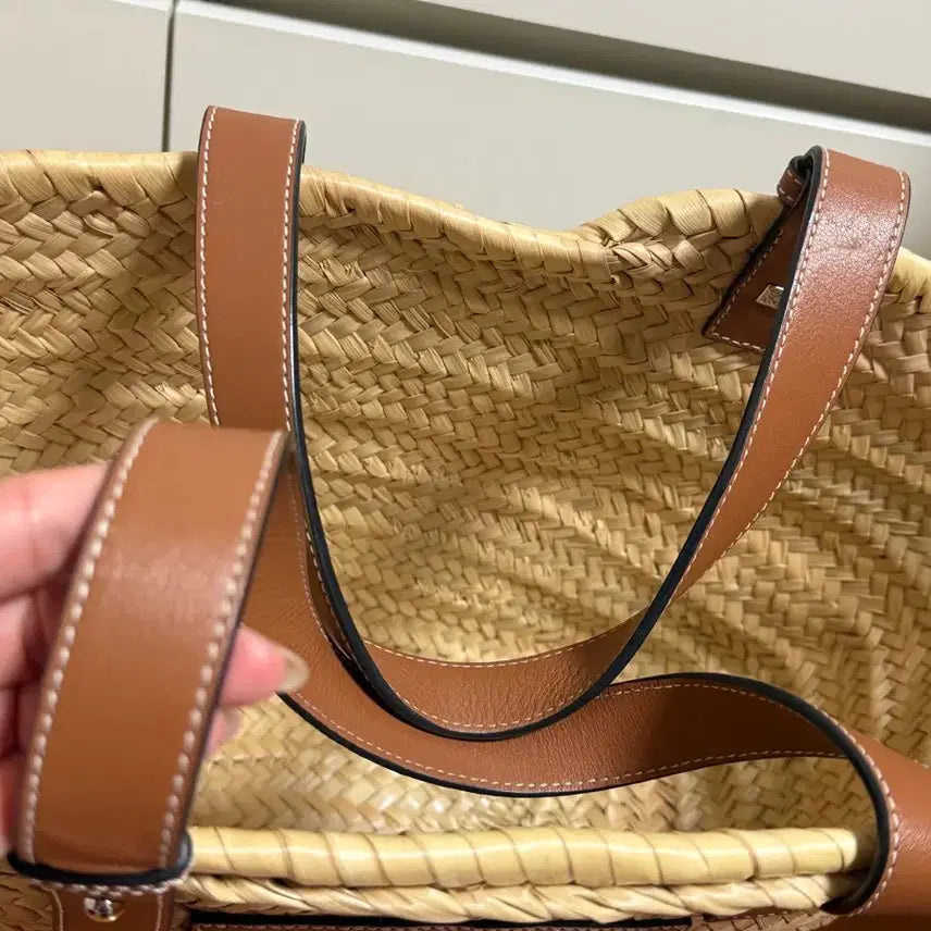 [BUNJANG] Loewe Medium Raffia Bag / [정품] 로에베 라탄백 미디움